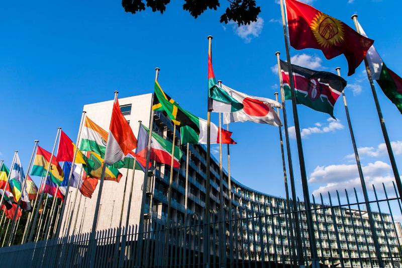 Une plaque commémorative UNESCO à la Cité Frugès de Pessac Le Corbusier, soulignant son importance mondiale.